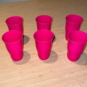 Set of 6 Pink Plastic Cups